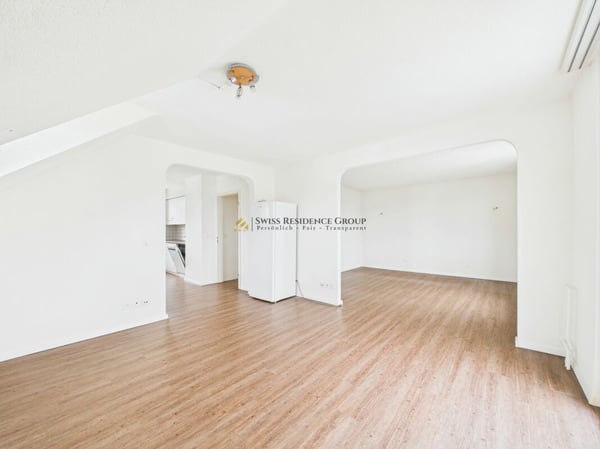 Vielfältiges Einfamilienhaus mit Gewerbemöglichkeit und Autolift 6