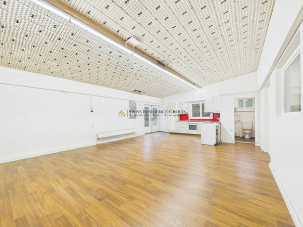 Vielfältiges Einfamilienhaus mit Gewerbemöglichkeit und Autolift 11