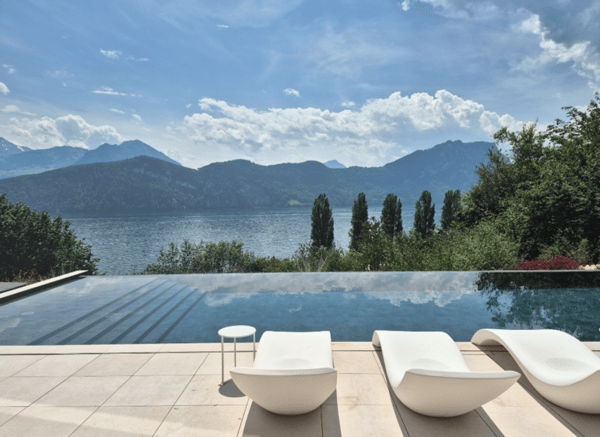 Einzigartiges Bauland mit Traumblick zu den Bergen und auf den See 2