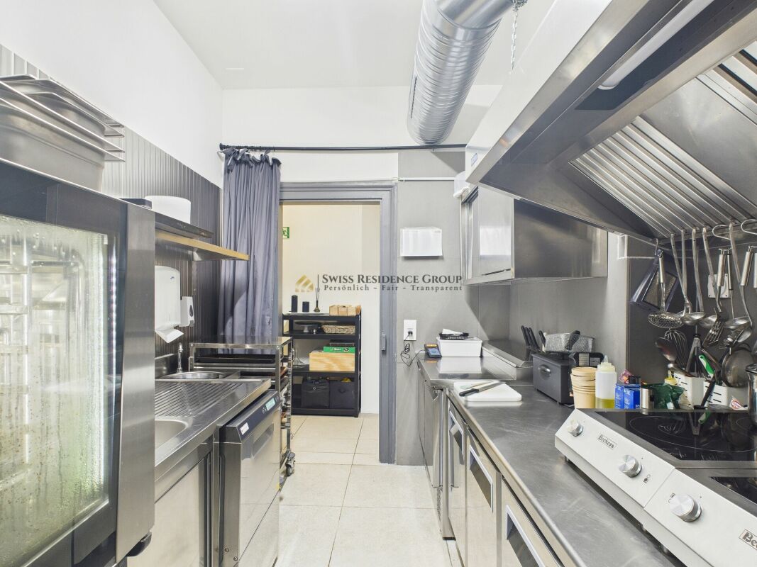 Ready-to-occupy gastronomy space with terrace in excellent Zurich location