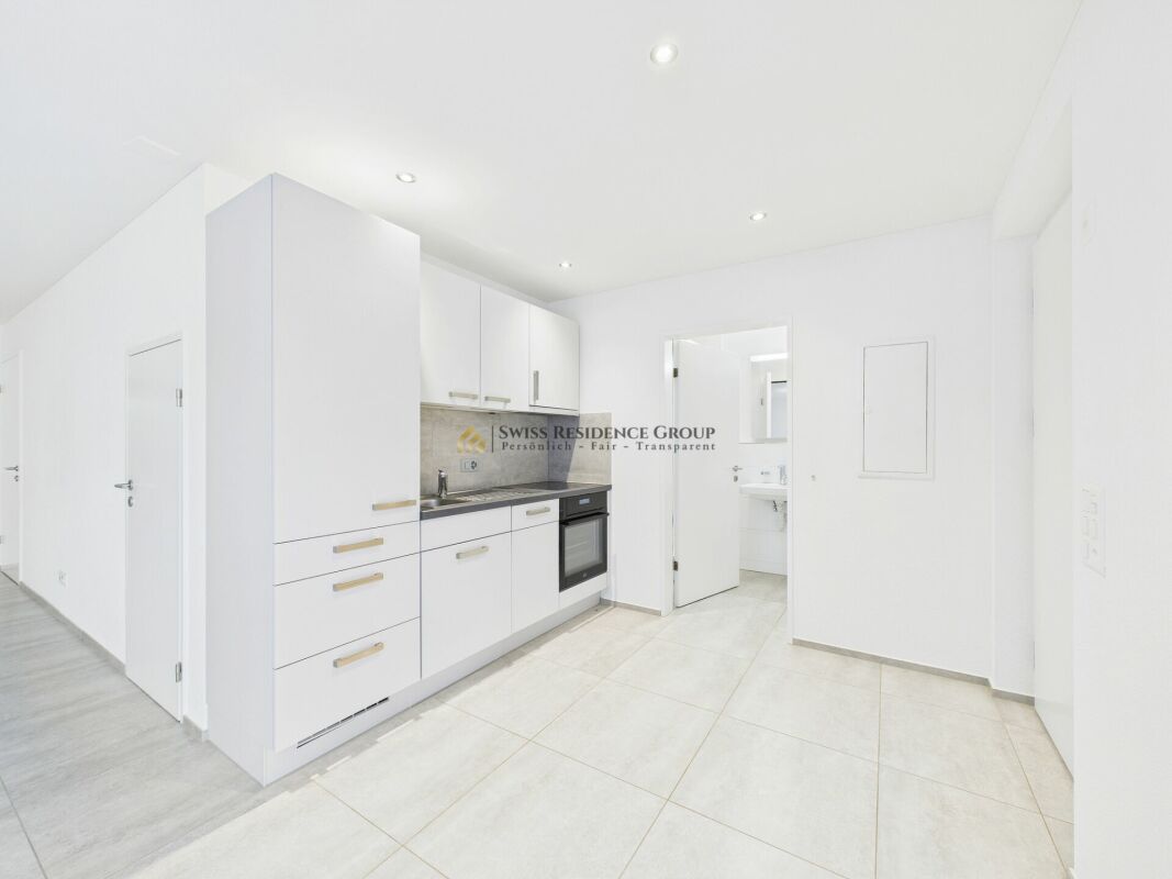 Charming 2-room apartment with separate entrance & terrace