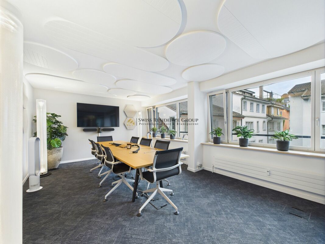 Modern office in the heart of Zurich with a dreamy view