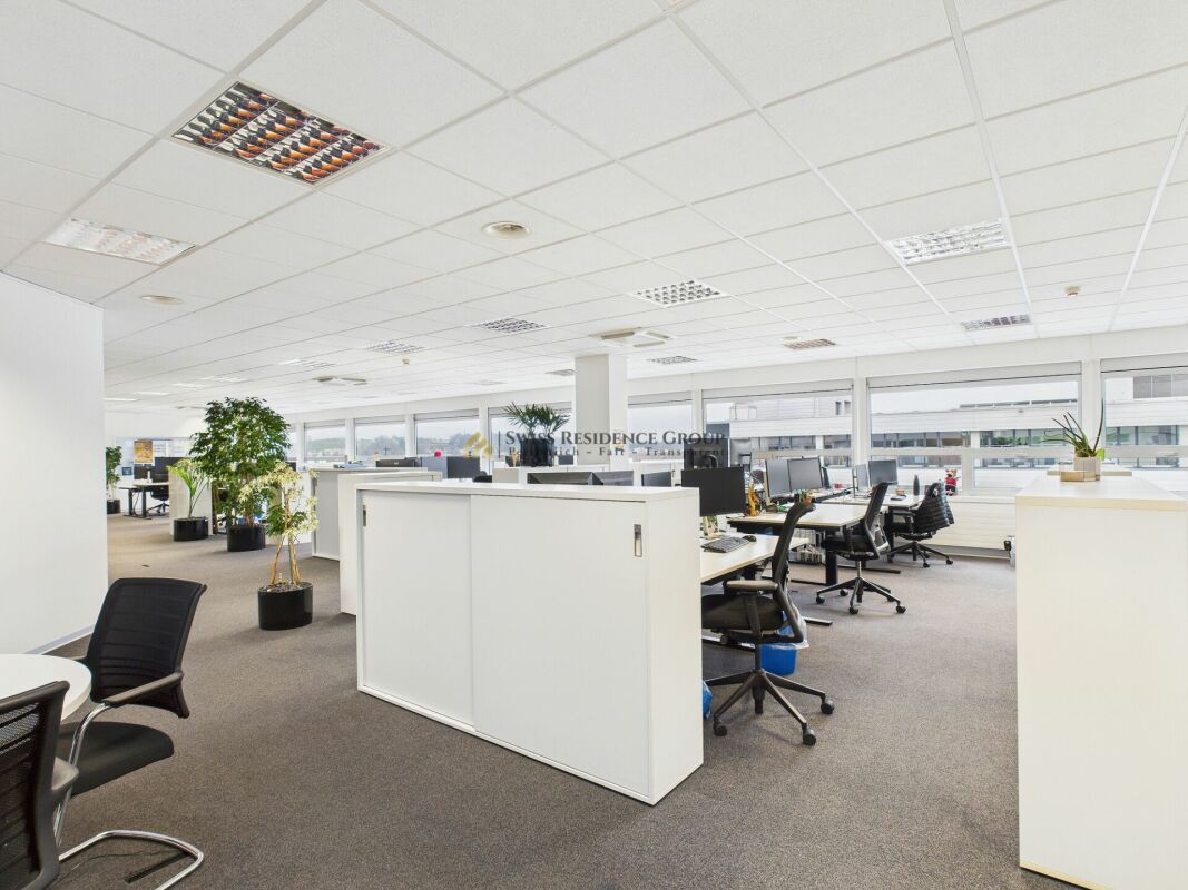 Riedmatt Center - Espaces de bureaux représentatifs avec infrastructure optimale