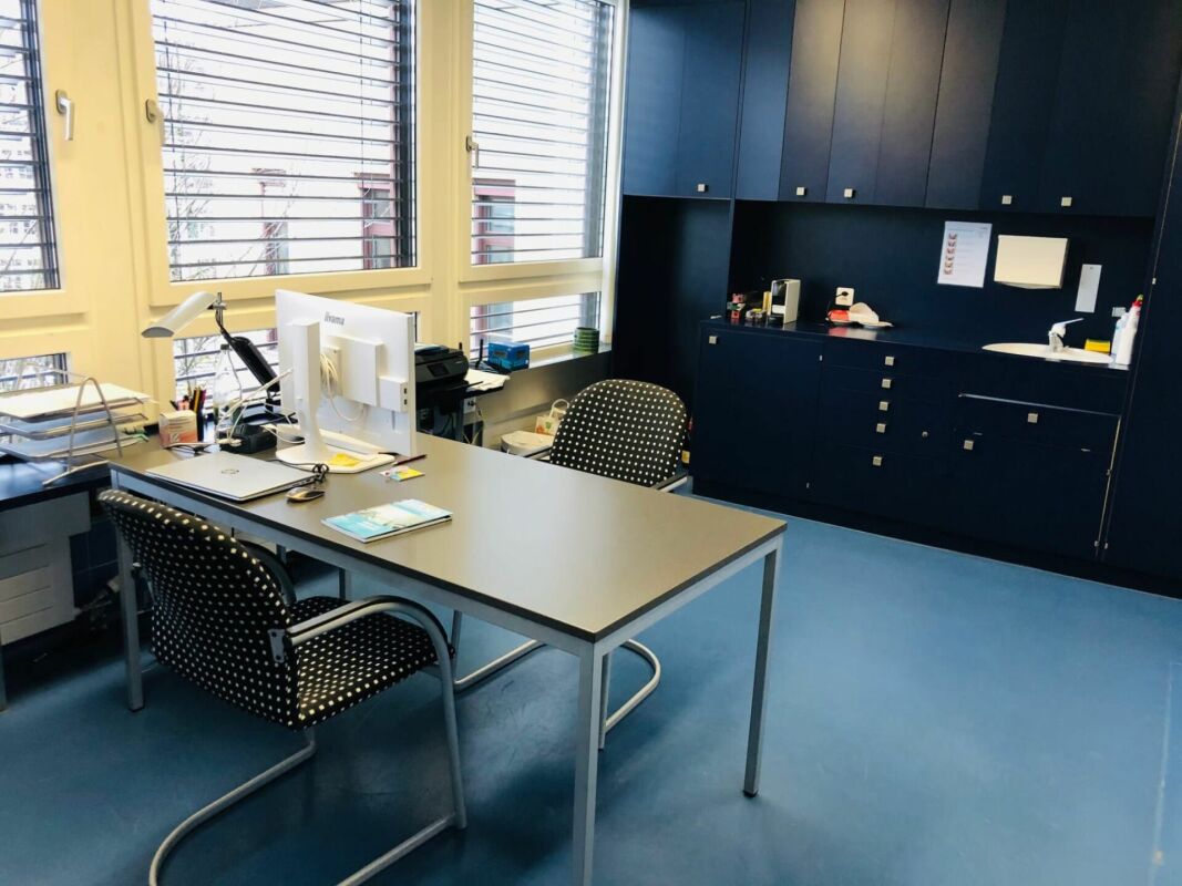 Medical practice rooms for doctors as practice partners, employees, or self-employed