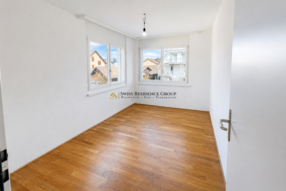 Vivere in un ambiente idilliaco nel verde con ottimo collegamento a Zurigo - 4,5 locali