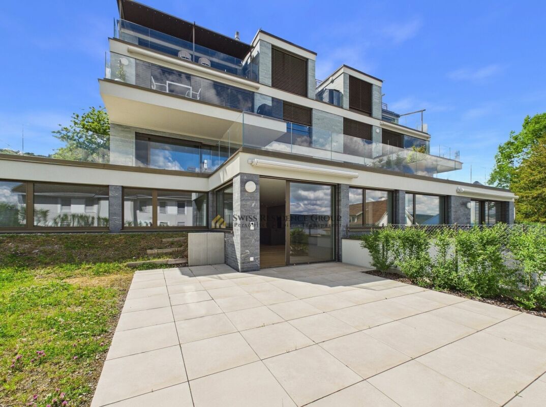 Exclusive 4.5-room apartment with beautiful lake view and private terrace in Kilchberg
