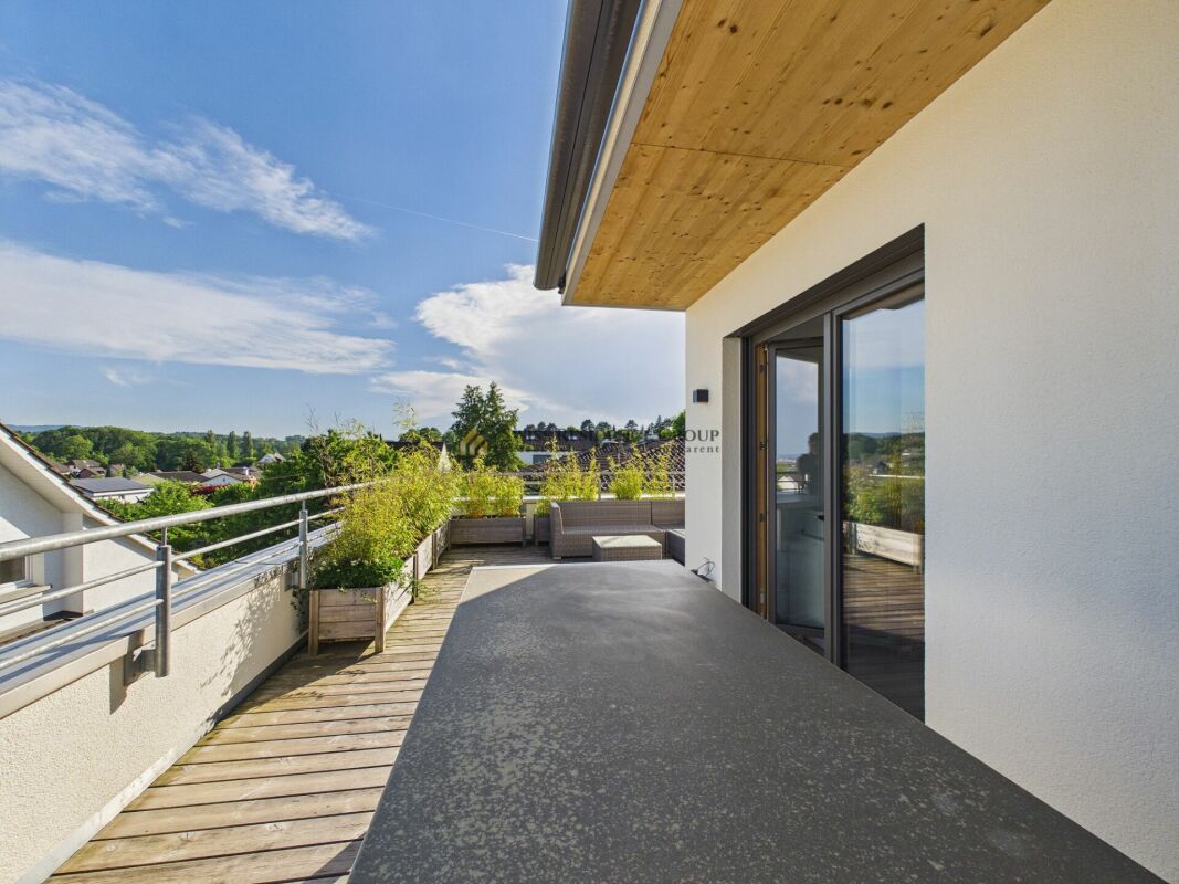 3.5-Zimmer Maisonette Attika-Wohnung mit sonnige 46m2 Dachterrasse