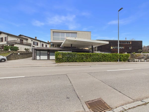 Casa con ampi spazi e deposito affittabile - ottima opportunità ad Arzo 2