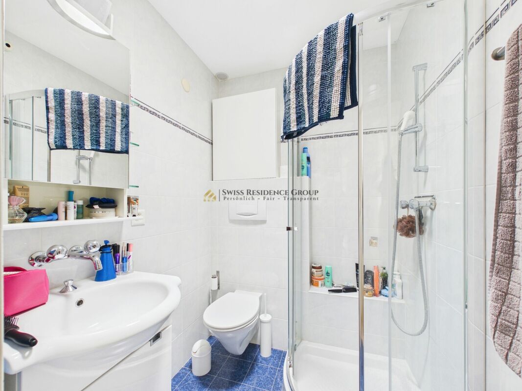 Casa con ampi spazi e deposito affittabile - ottima opportunità ad Arzo