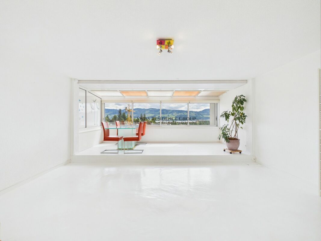 Exklusives 4.5-Zimmer-Reiheneinfamilienhaus mit unvergleichlicher See-, Schloss- und Bergsicht