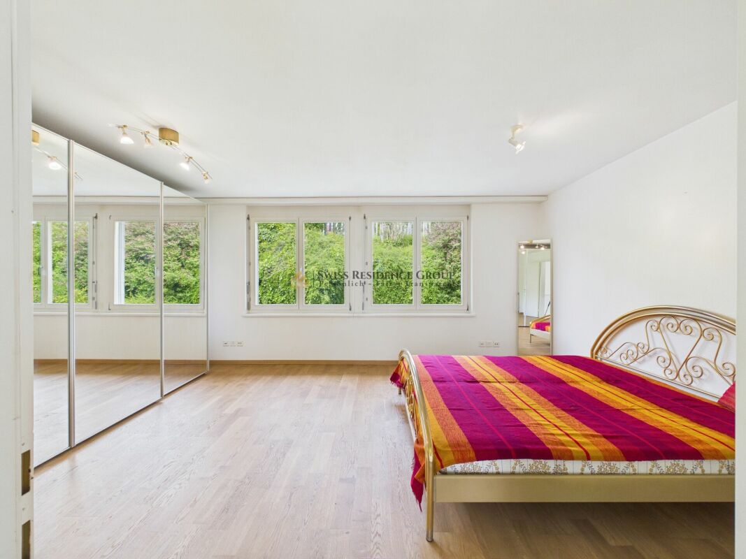 Exklusives 4.5-Zimmer-Reiheneinfamilienhaus mit unvergleichlicher See-, Schloss- und Bergsicht