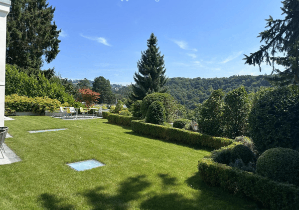 Hochwertiger Ausbaustandard mit traumhaftem Garten an Südhanglage 23