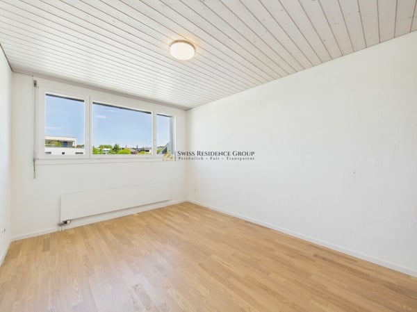 Mehr Raum für Entfaltung: Stilvolle 5.5 Zimmer voller Licht, Eleganz und Ruhe 12