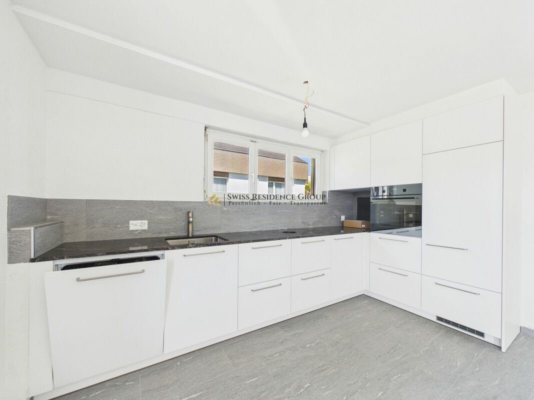 Exklusive 5.5-Zimmer-Terrassenwohnung mit See- und Bergsicht in Küssnacht