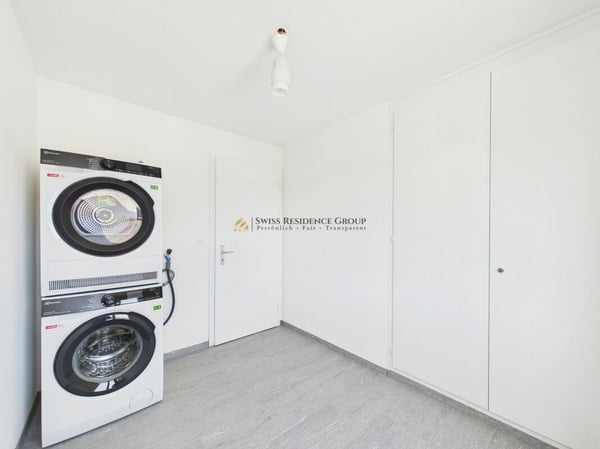 Exklusive 5.5-Zimmer-Terrassenwohnung mit See- und Bergsicht in Küssnacht 19