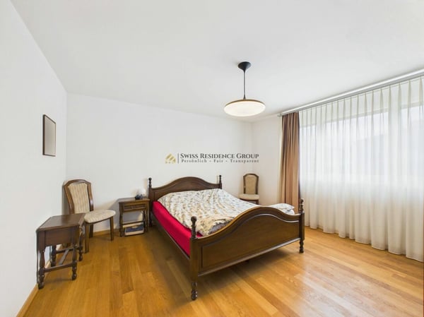 Luxus trifft Lebensqualität - Exklusive 5.5-Zimmer-Wohnung mit attraktivem Steuerfuss 11