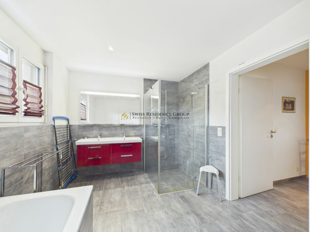 Luxus trifft Lebensqualität - Exklusive 5.5-Zimmer-Wohnung mit attraktivem Steuerfuss