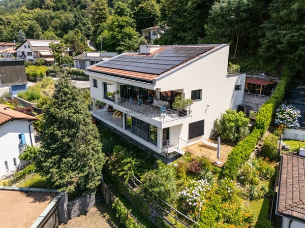 Prestigiosa villa moderna con Spa privata e vista lago a Brusino Arsizio 2