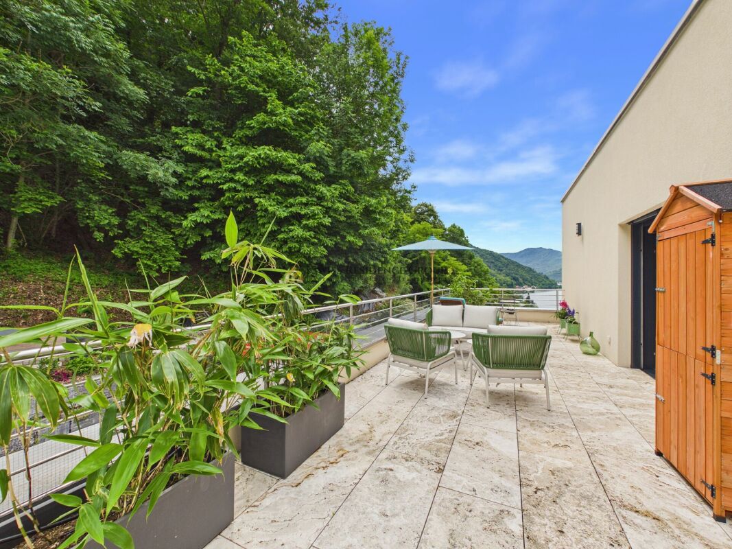 Prestigiosa villa moderna con Spa privata e vista lago a Brusino Arsizio