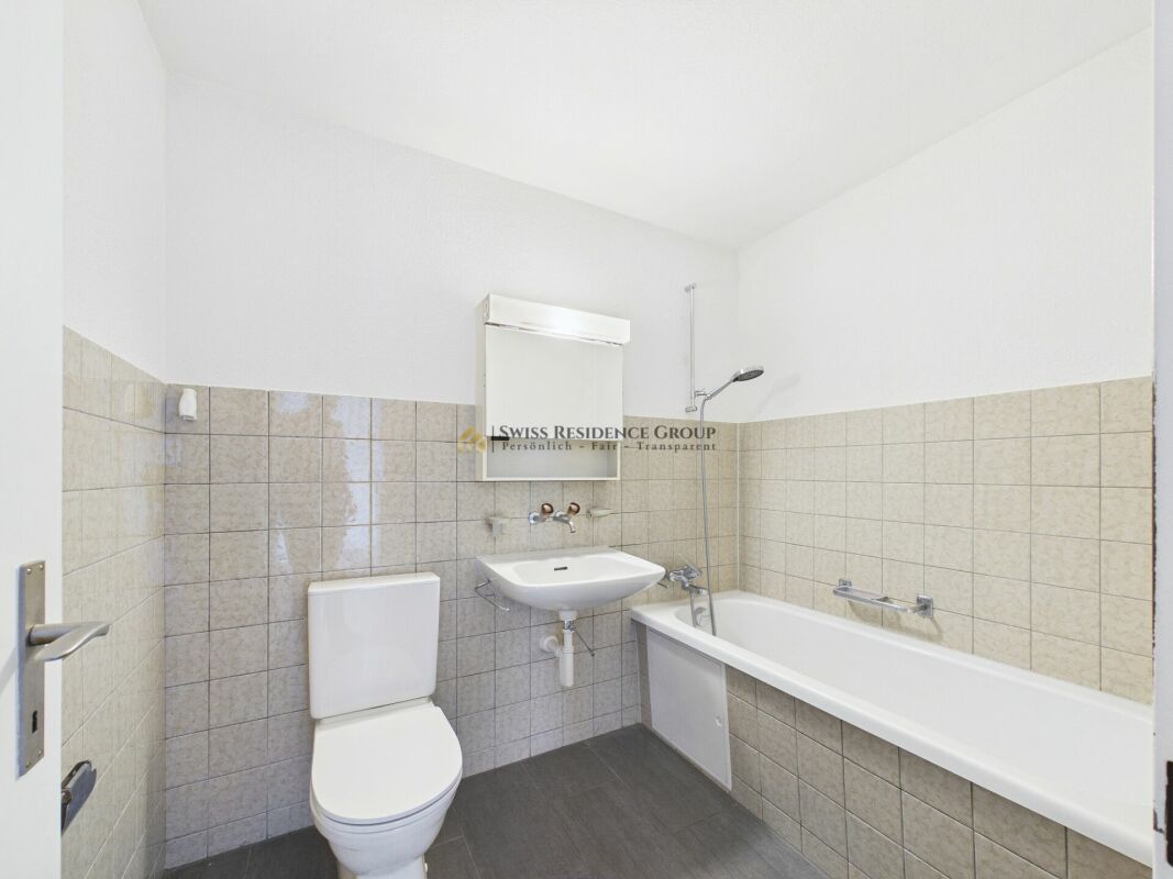 Lichtdurchflutete 4.5-Zimmer-Wohnung mit neuer Küche und schöner Aussicht