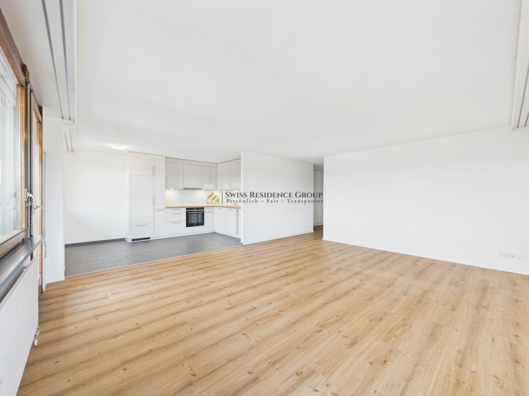 Lichtdurchflutete 4.5-Zimmer-Wohnung mit neuer Küche und schöner Aussicht