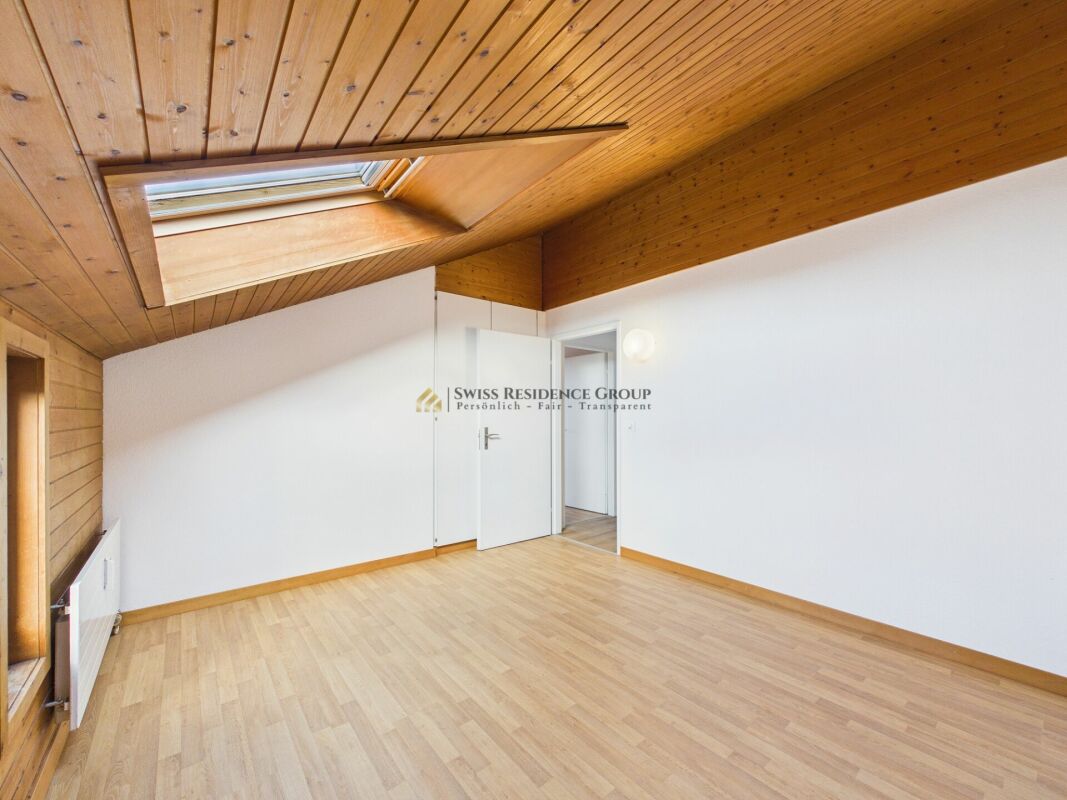 Lichtdurchflutete 4.5-Zimmer-Wohnung mit neuer Küche und schöner Aussicht