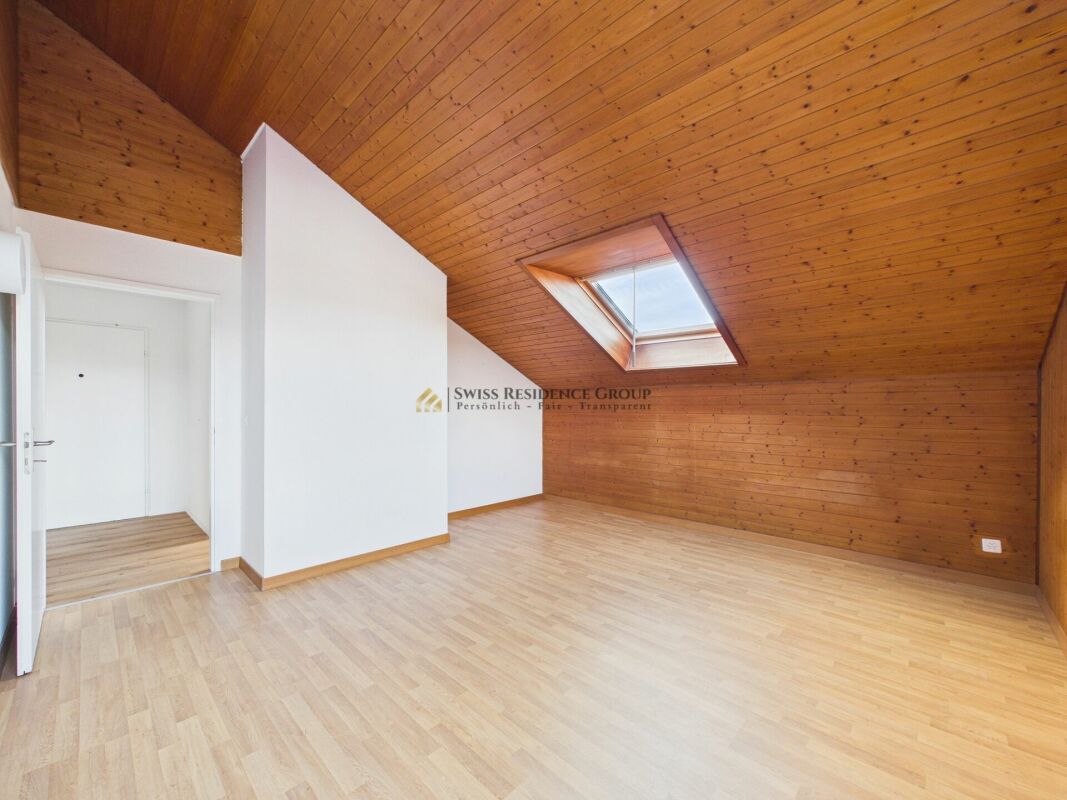 Lichtdurchflutete 4.5-Zimmer-Wohnung mit neuer Küche und schöner Aussicht