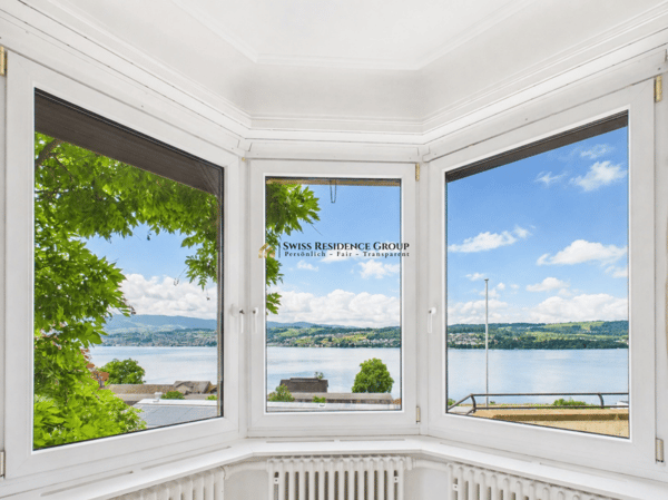 Einfamilienhaus mit grossen Garten und herrlichem Seeblick 16