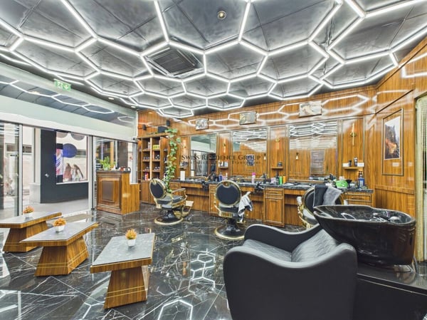 Starten Sie durch - Voll ausgestatteter Coiffeur-Salon in Winterthur 2