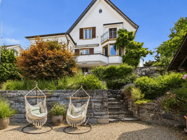 Einfamilienhaus mit Charme, Gartenerrassen und herrlichem Seeblick 15