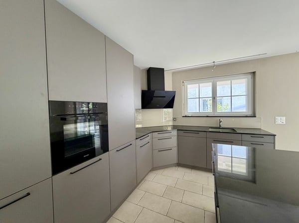 Grosszügiges 6.5-Zimmer-Einfamilienhaus mit Traumgarten in Wettingen 7