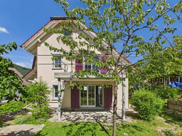 Grosszügiges 6.5-Zimmer-Einfamilienhaus mit Traumgarten in Wettingen 24