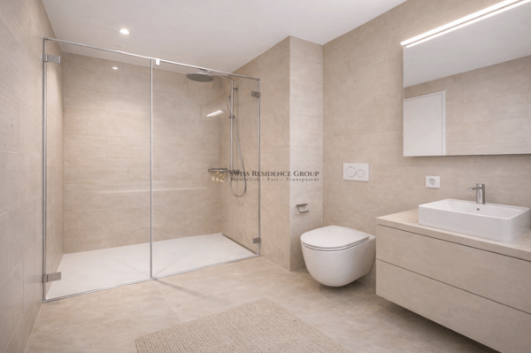 Exklusive 5.5-Zimmer-Wohnung im 33 Obergeschossdes Towers Three Point 11