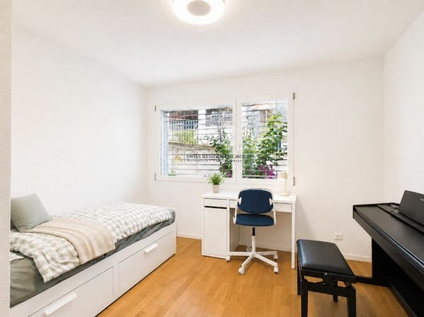 Neuwertig an ruhiger Lage mit Gartenterrasse 9