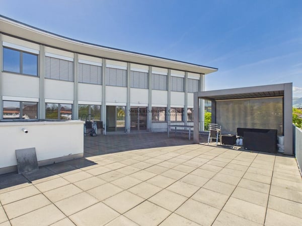 Exklusive 3.5-Zimmer-Wohnung mit Traumterrasse & Klimaanlage 15