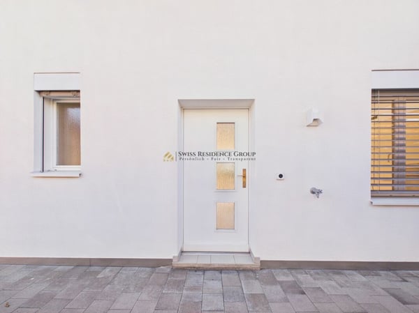 Eckhaus mit Weitsicht und Entwicklungspotenzial in Lanzenhäusern 3