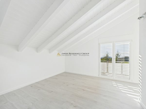 Eckhaus mit Weitsicht und Entwicklungspotenzial in Lanzenhäusern 18