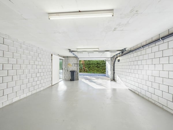 Eckhaus mit Weitsicht und Entwicklungspotenzial in Lanzenhäusern 23