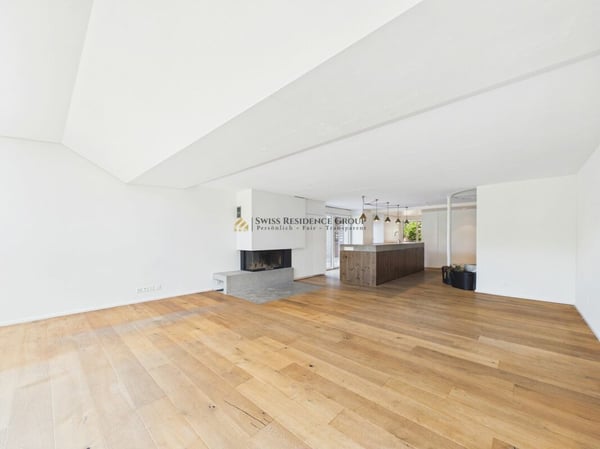 Wohntraum für Familien, stilvolles Haus mit Garten in Ebmatingen 4