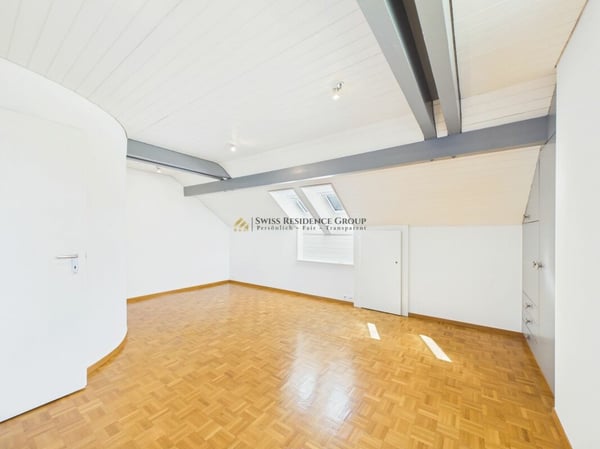 Wohntraum für Familien, stilvolles Haus mit Garten in Ebmatingen 14
