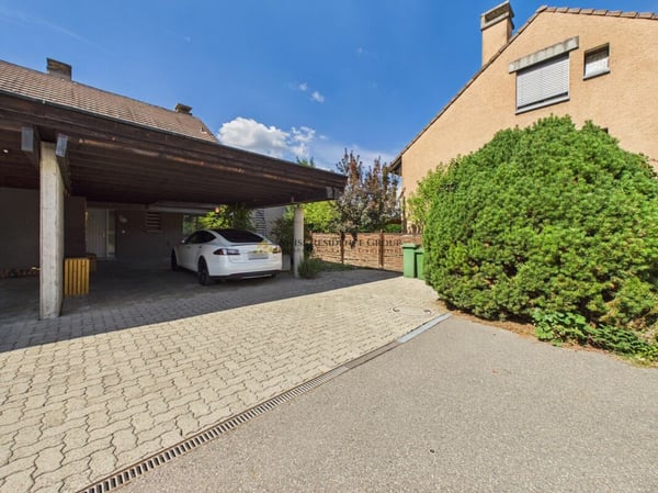 Wohntraum für Familien, stilvolles Haus mit Garten in Ebmatingen 18