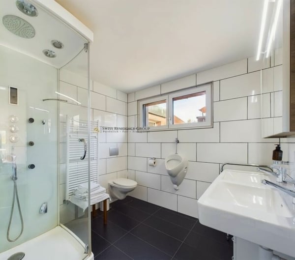 Villa mit Charakter, Seesicht und aussergewöhnlicher Flexibilität 18