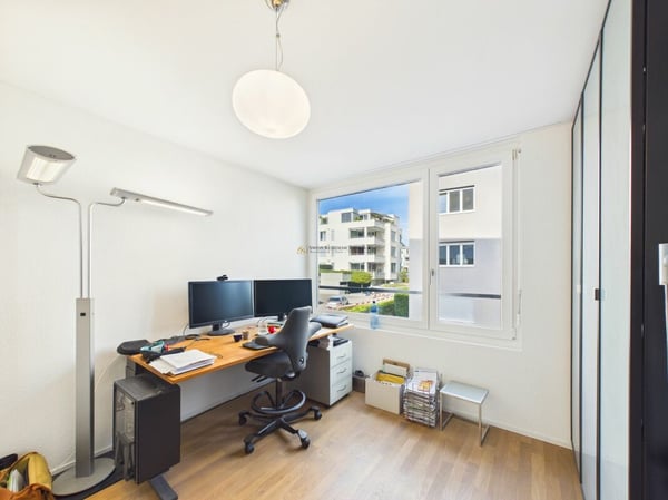 Lichtdurchflutete 4.5-Zimmer-Wohnung mit grosszügigem Sonnenbalkon 13