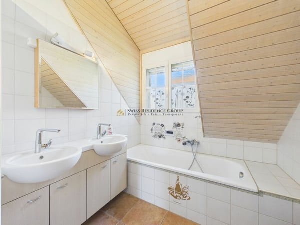 Ein Zuhause mit Charakter - 5.5 Zimmer, Pool, Pizzaofen und viel Lebensqualität 10