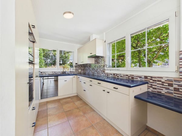 Ein Zuhause mit Charakter - 5.5 Zimmer, Pool, Pizzaofen und viel Lebensqualität 3