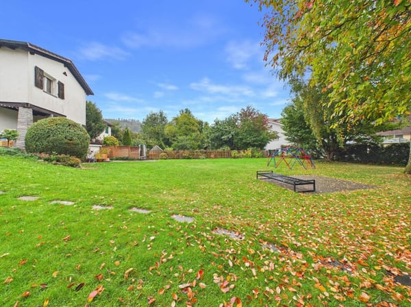 Familienidylle in Burgdorf mit charmantem Einfamilienhaus und grosszügigem Garten 19