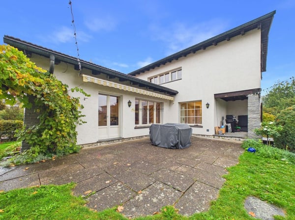Familienidylle in Burgdorf mit charmantem Einfamilienhaus und grosszügigem Garten 2