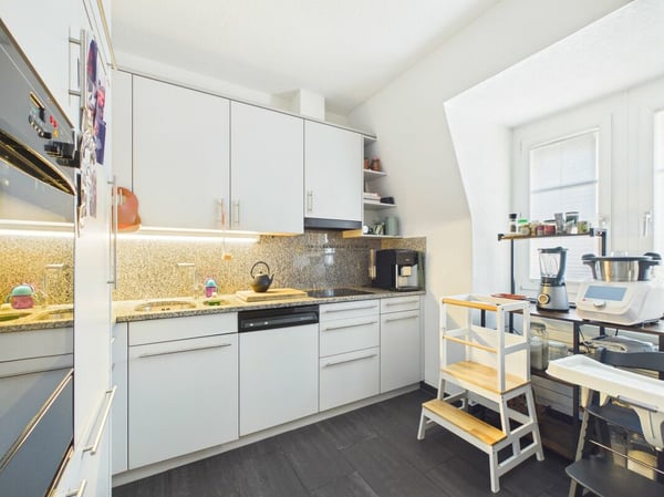 Sonniges urbanes Juwel mit Weitblick 11