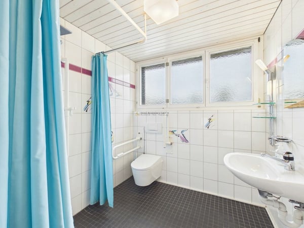 Exklusives 6.5-Zimmer-Einfamilienhaus mit grosszügigem Garten 14