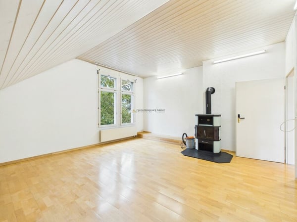 Exklusives 6.5-Zimmer-Einfamilienhaus mit grosszügigem Garten 15
